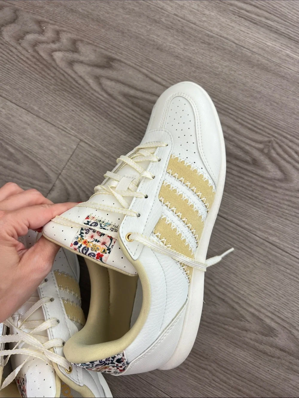 Adidas White and Cream Floral-Accent Sneakers